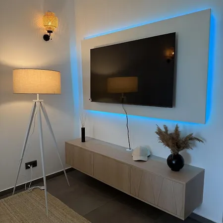 The Balaton Nest! Apartament *